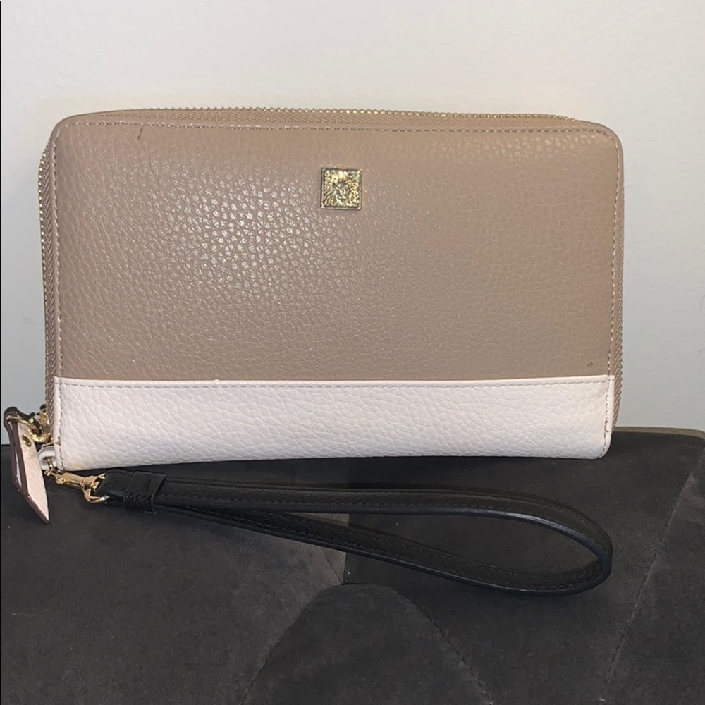 Anne Klein Wallet/Wristlet